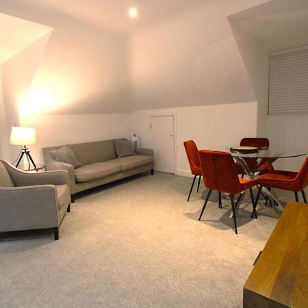 No 10 @Short Stays Basingstoke Bagian luar foto