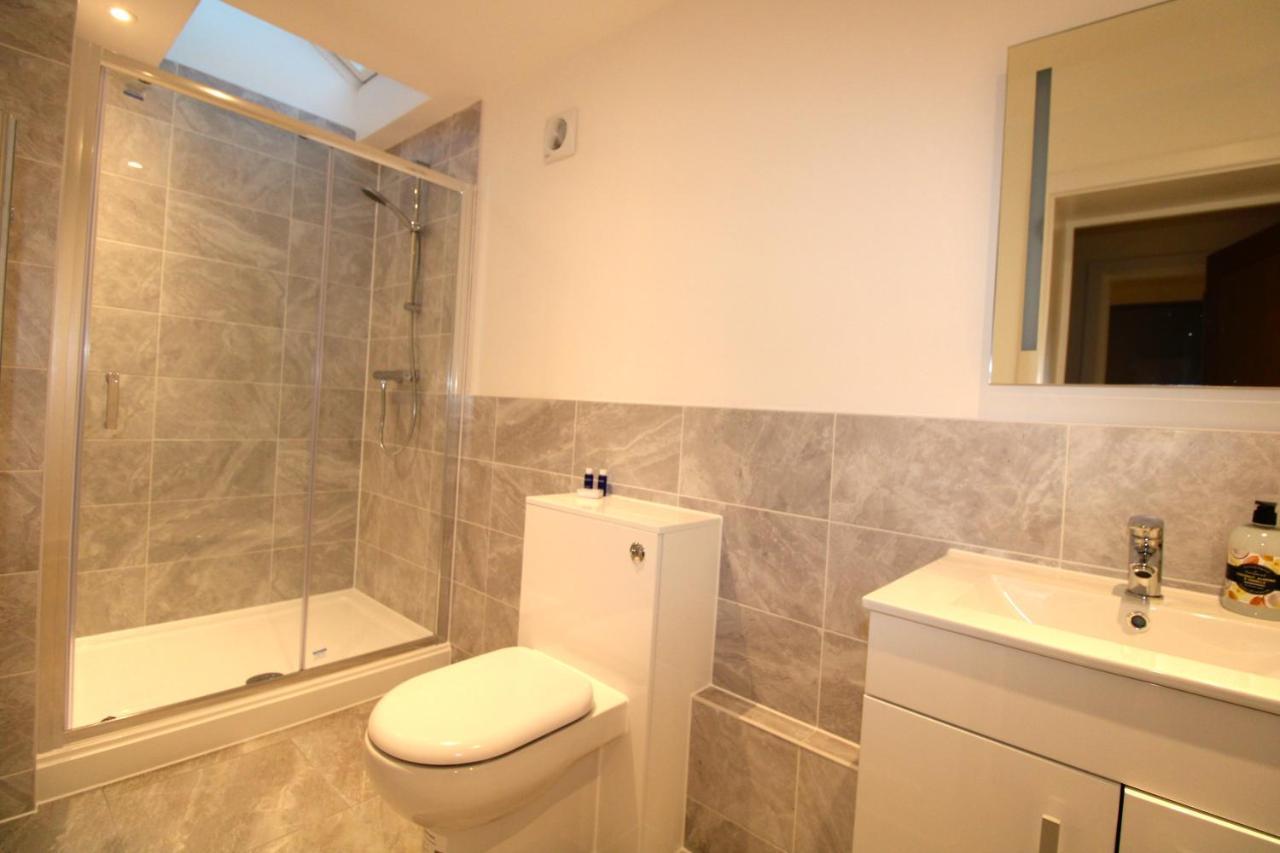 No 10 @Short Stays Basingstoke Bagian luar foto