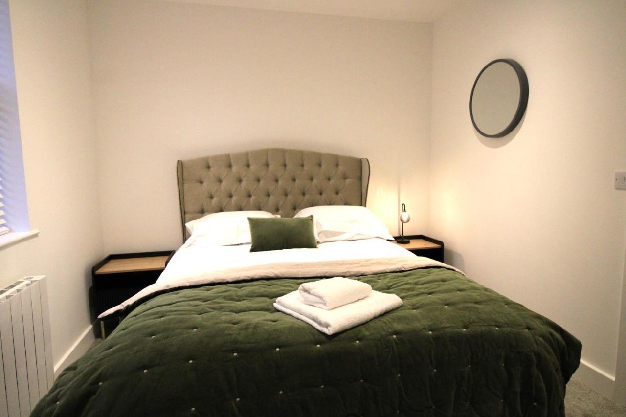 No 10 @Short Stays Basingstoke Bagian luar foto