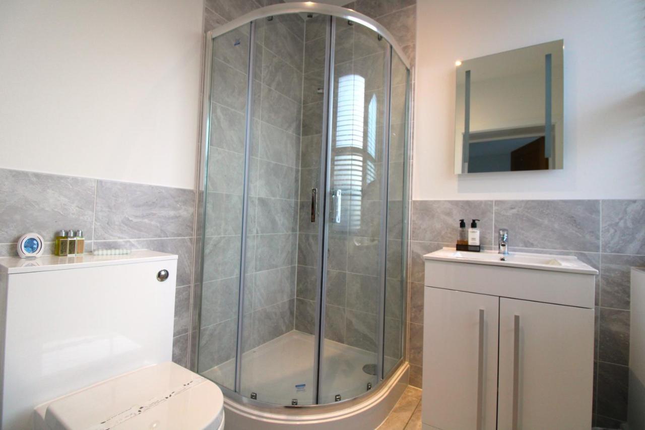 No 10 @Short Stays Basingstoke Bagian luar foto