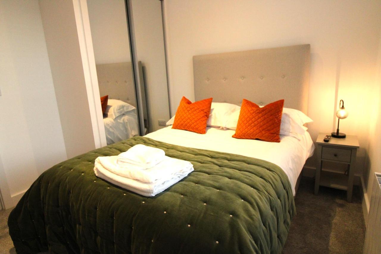 No 10 @Short Stays Basingstoke Bagian luar foto
