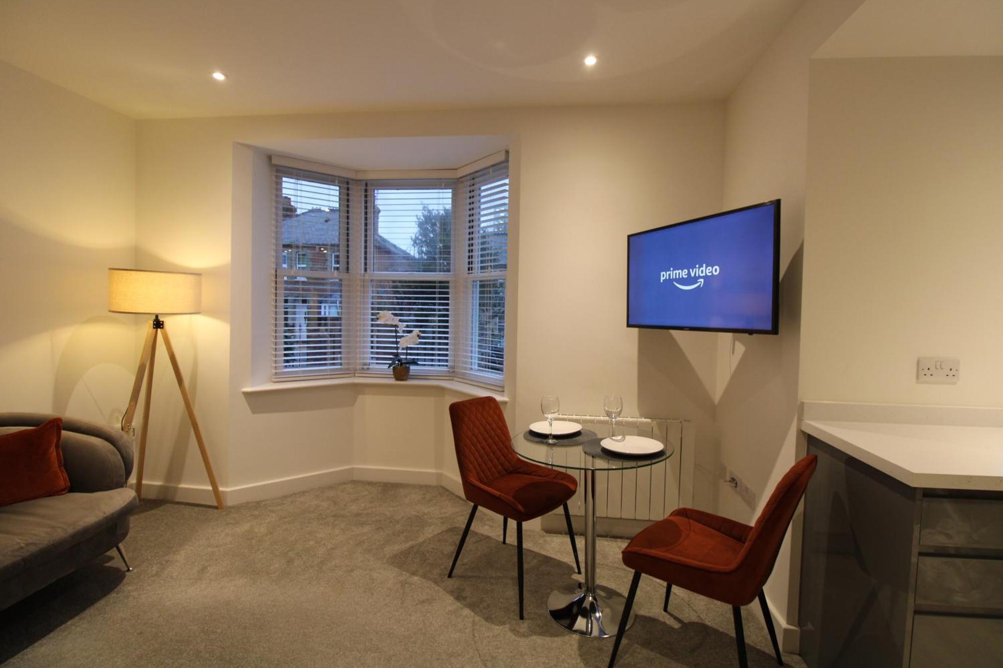 No 10 @Short Stays Basingstoke Bagian luar foto