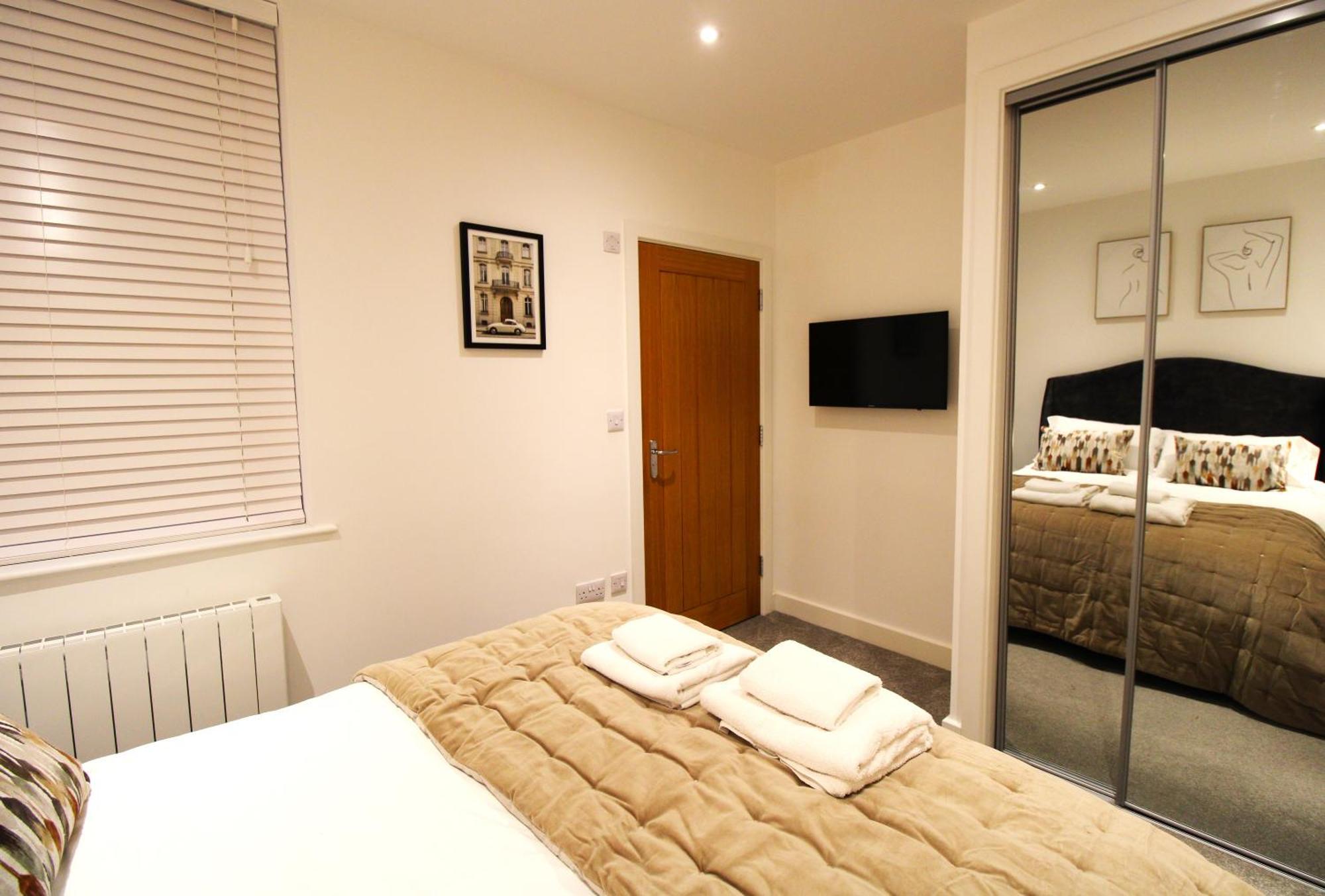 No 10 @Short Stays Basingstoke Bagian luar foto